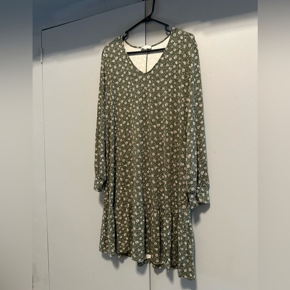 ❤️LOFT - Olive Green Long Sleeve V-Neck Sundress (Size XL) - Picture 2 of 11